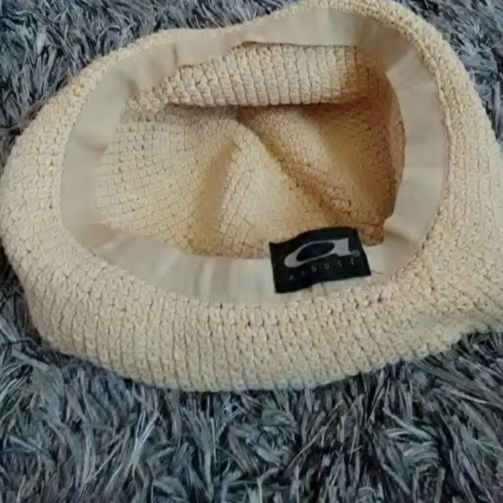 Hat - Picture 3 of 3